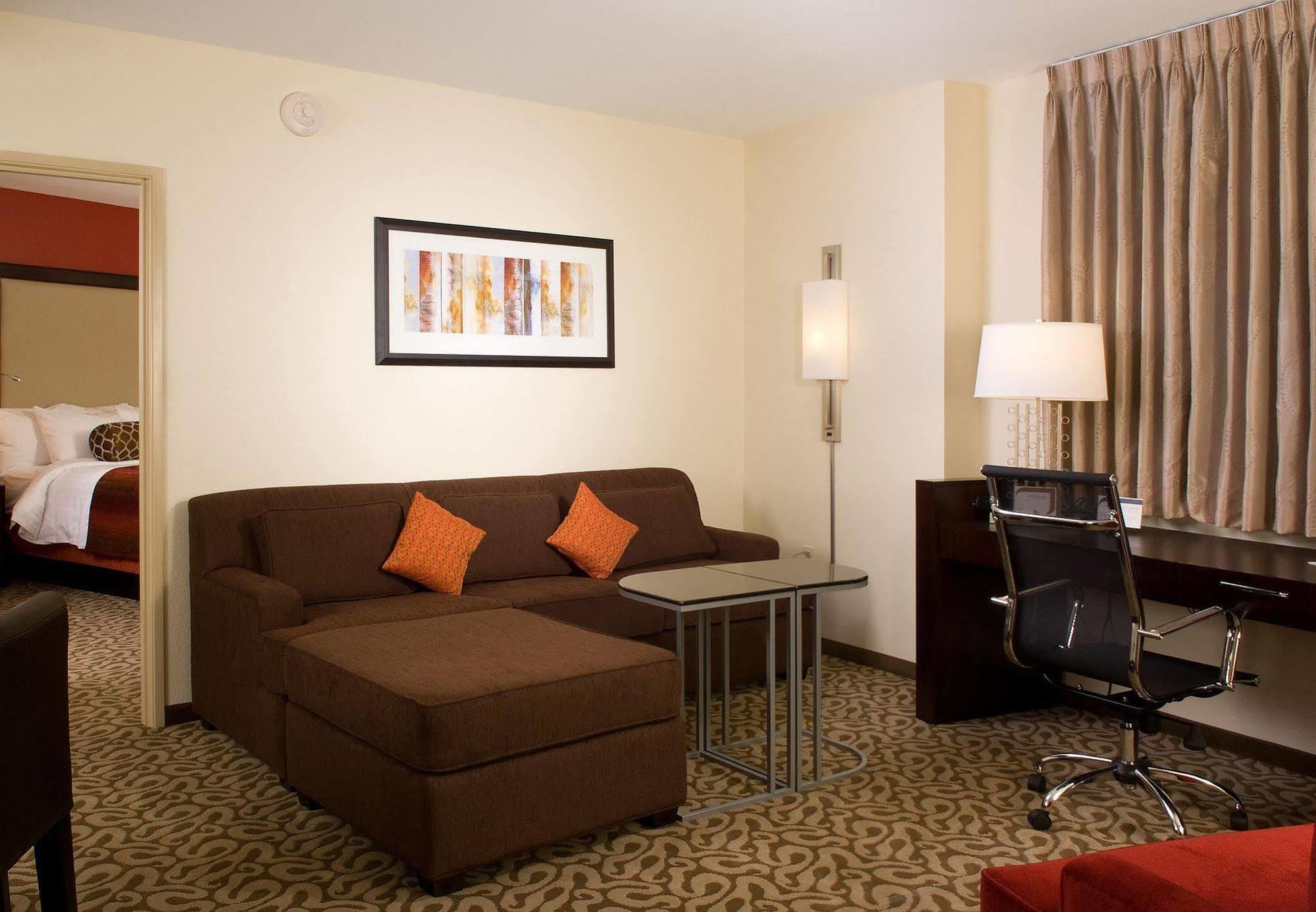 Residence Inn By Marriott Fairfax City Екстер'єр фото